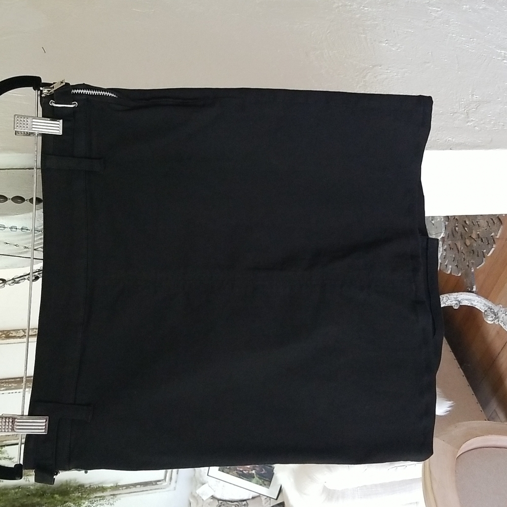 Tripp buckle backed skirt - Picture 2 of 6